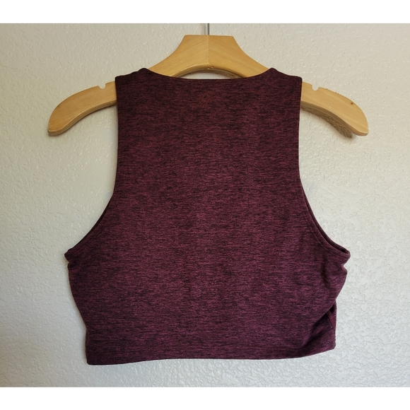 Womens Aerie sports tank with peep hole burgundy color Size small missing insert - Picture 3 of 5